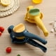 thumbnail image 5 of Cateissary Exprimidor de limón casero DIY para niños, práctico Mini exprimidor Manual de frutas, estación de exprimidor de alimentación Cocina y Comedor Azul, 5 of 6