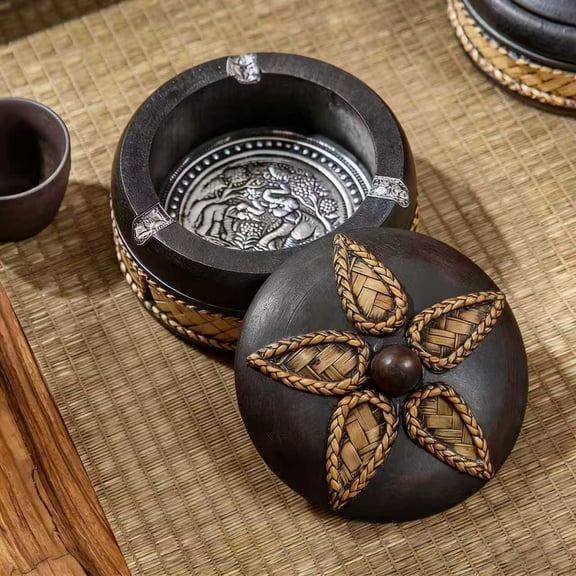 MEHOOM Wooden Ashtray with Lid, Rustic Rattan Decorative Tray for Home & Outdoor Use