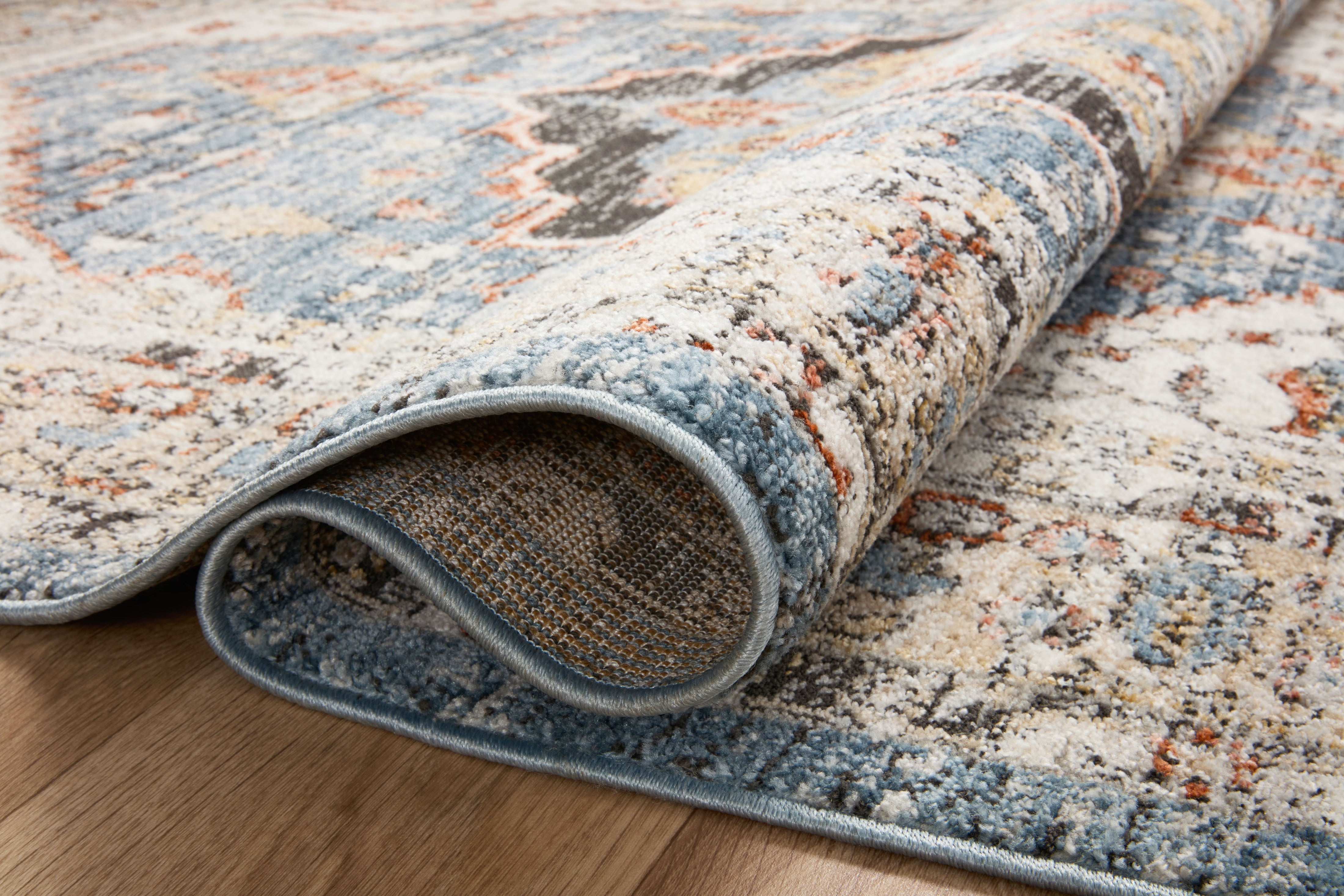 Loloi Odette Sky / Multi 5'-3" x 7'-9" Area Rug