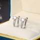 thumbnail image 4 of Pendientes de aro de diamantes de imitación de plata para las mujeres, 4 of 7