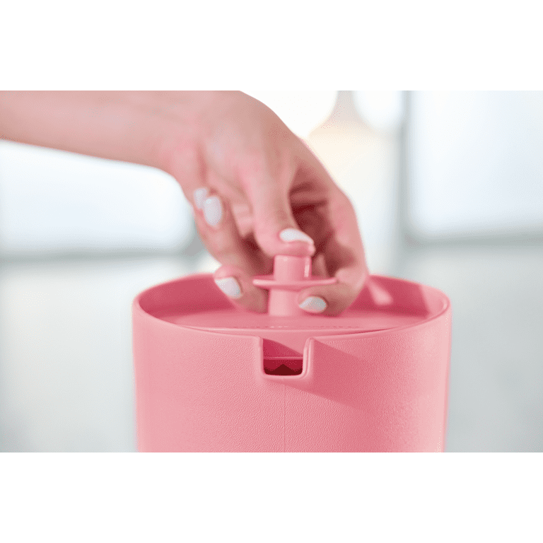 Tupperware Heritage 1 Gallon Plastic Pitcher with Lid, Pink