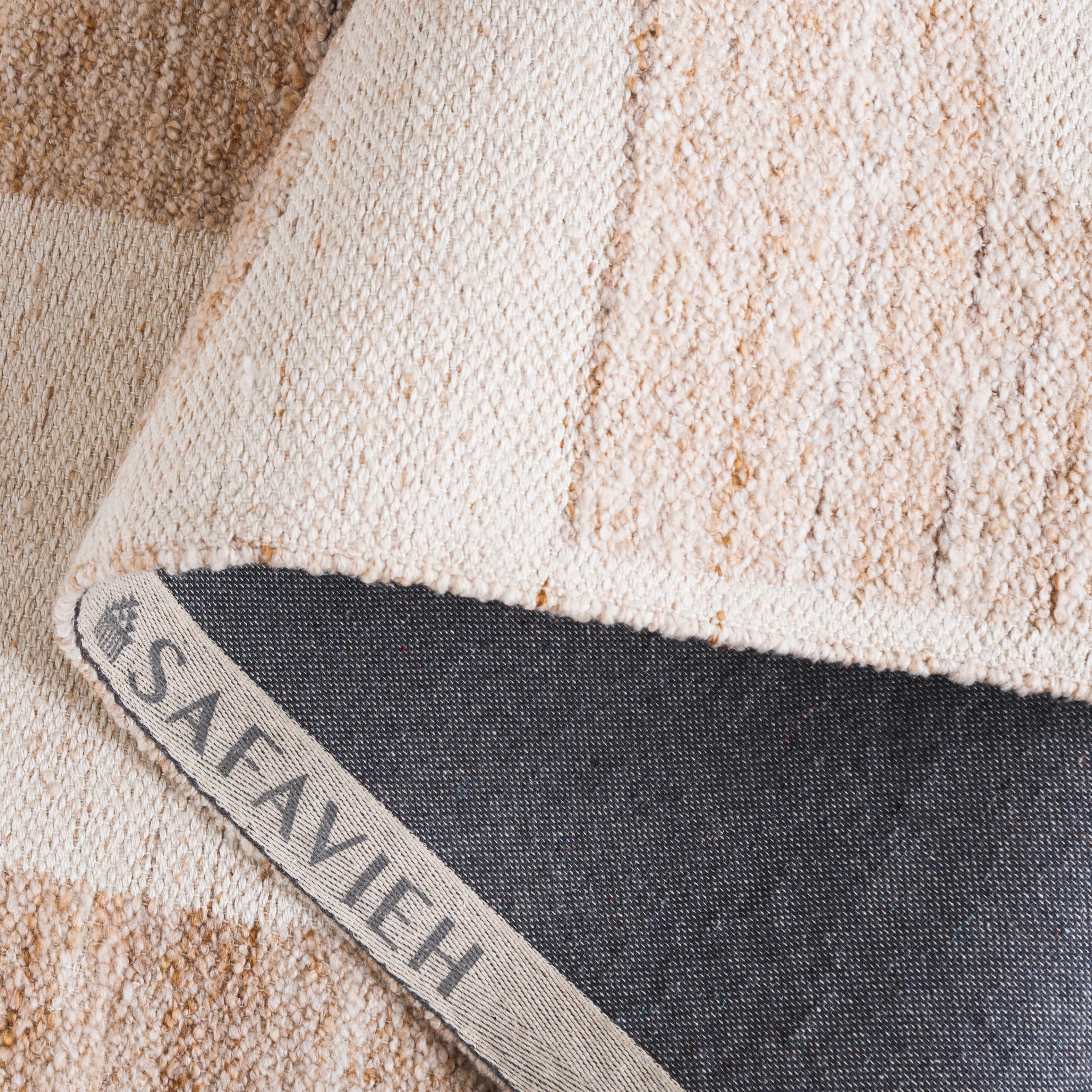 SAFAVIEH Sahara Marcus Geometric Runner Rug, Natural/Ivory, 2'3" x 8'