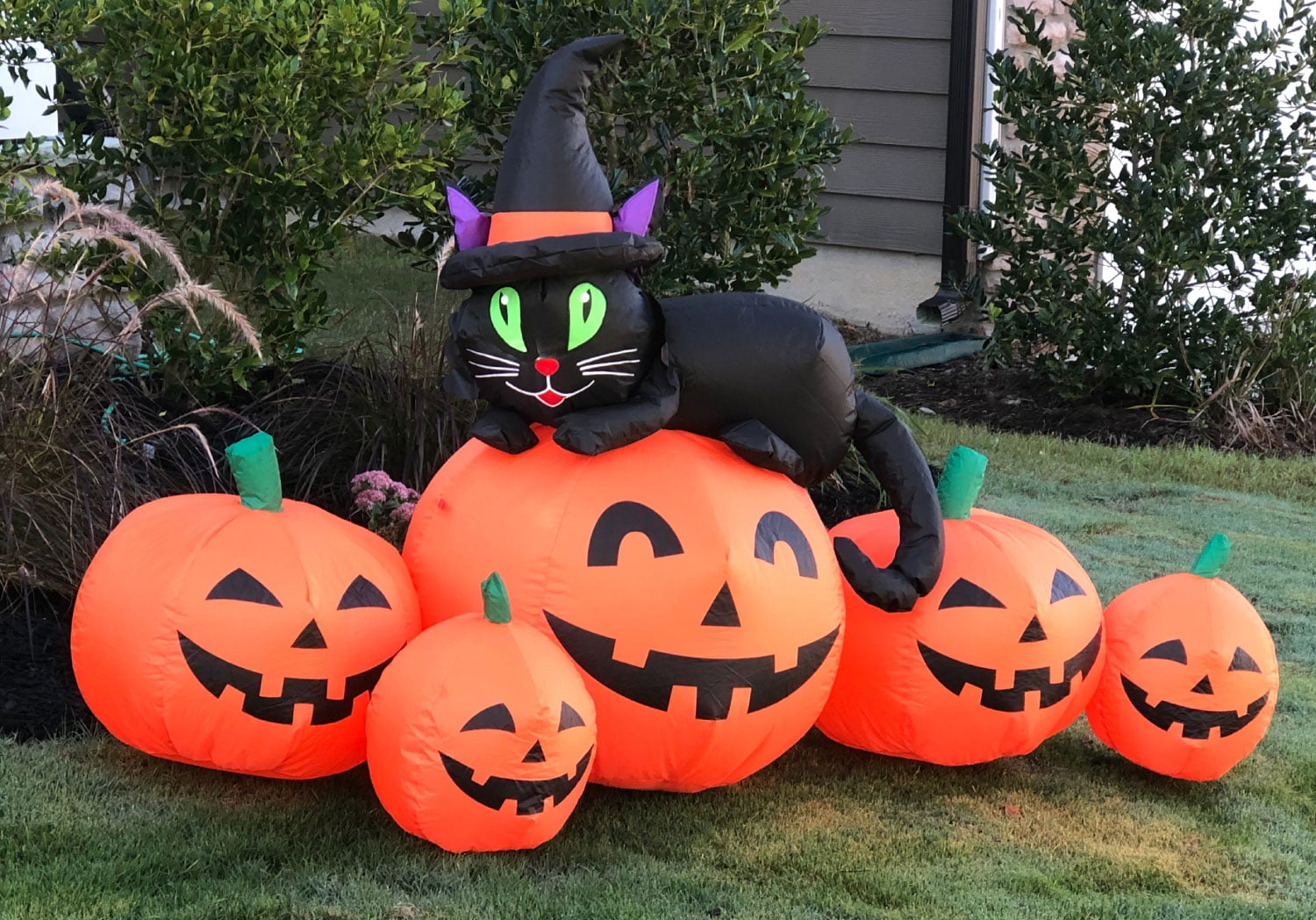 Impact Canopy Inflatable Outdoor Halloween Decoration, Pumpkin Family with Black Cat