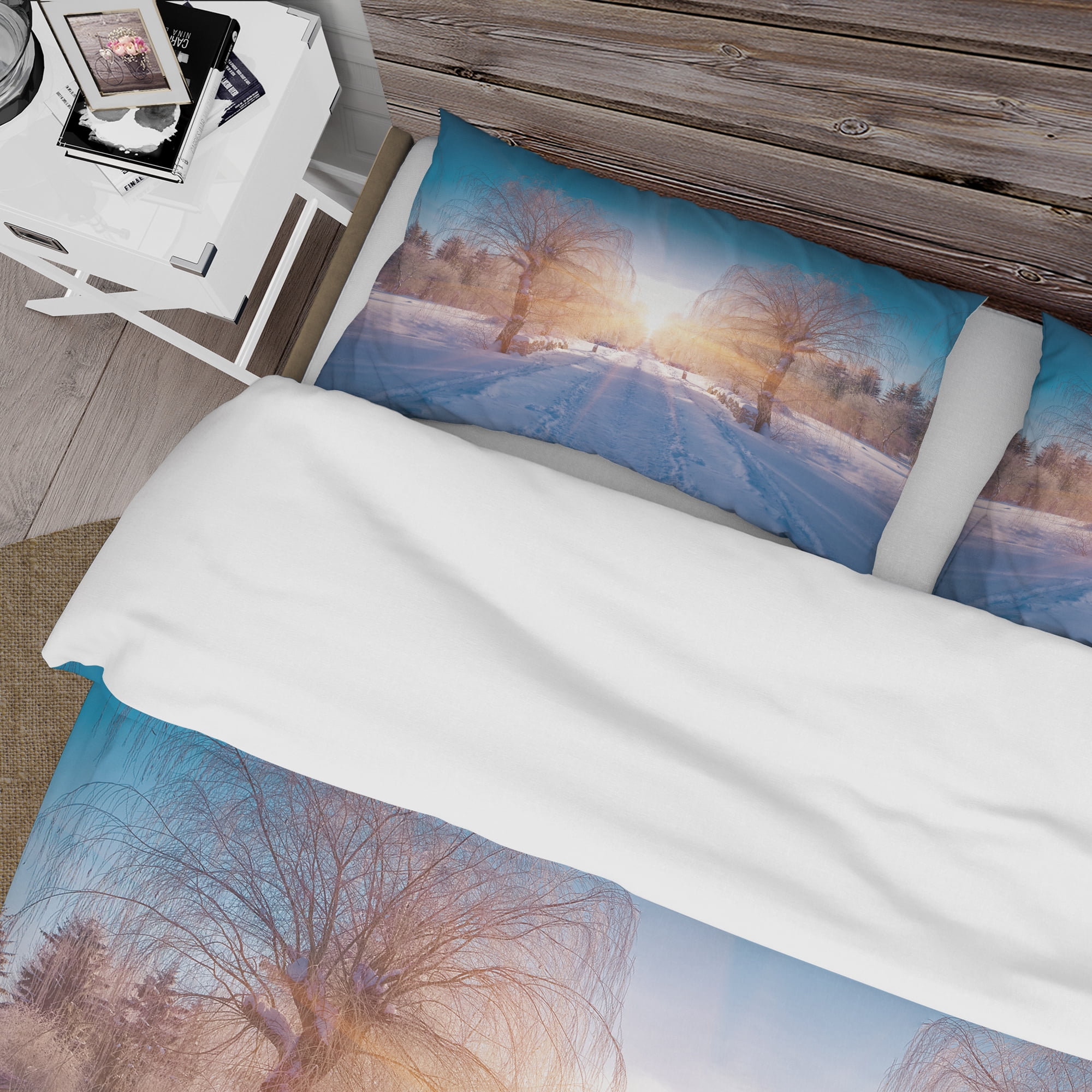 Designart 'Winter Landscape in City Park' Landscape Duvet Cover Set