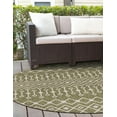 thumbnail image 4 of Unique Loom Outdoor Trellis Collection Area Rug - Tribal Trellis (10' 8" Round Green/Natural), 4 of 6