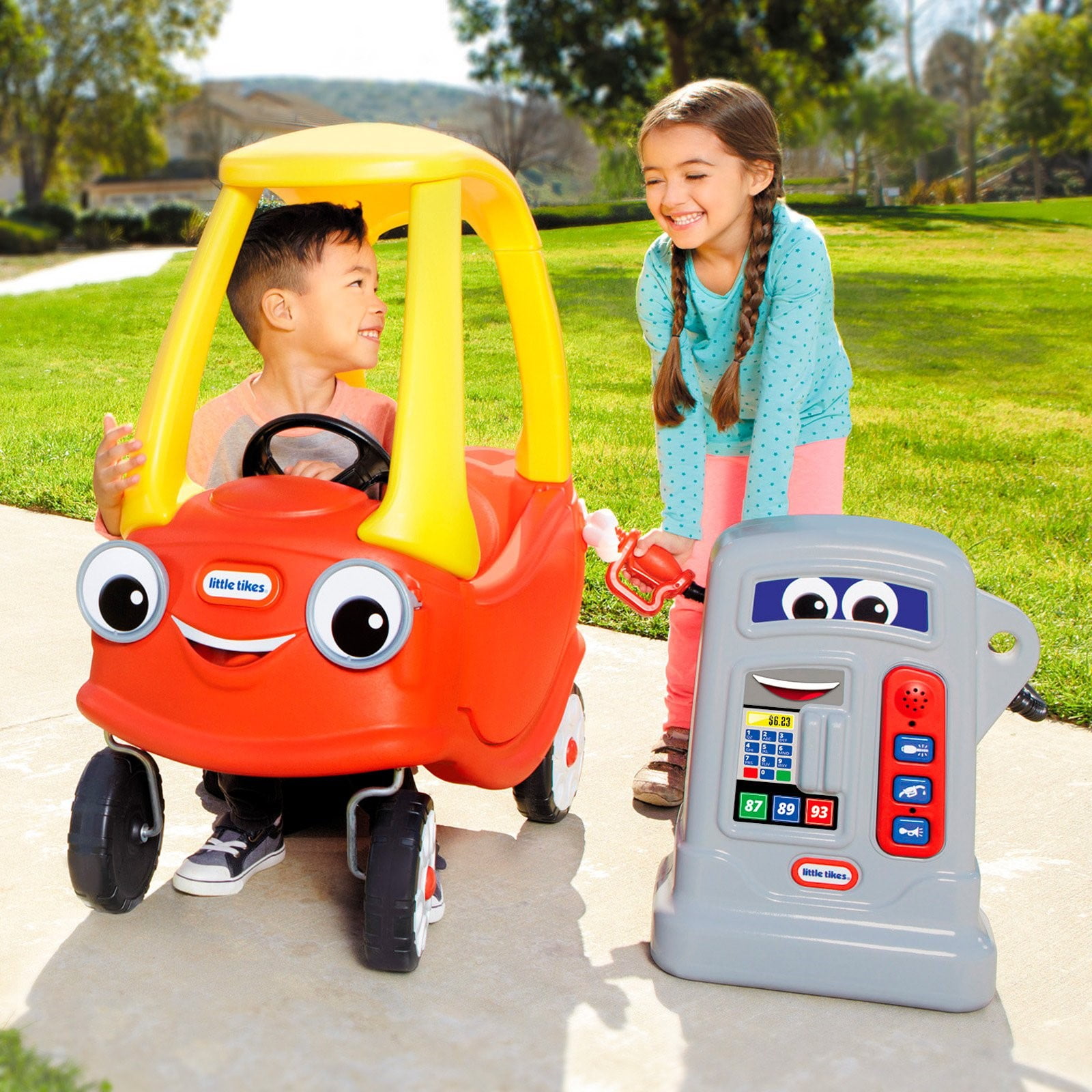 cosy coupe petrol pump