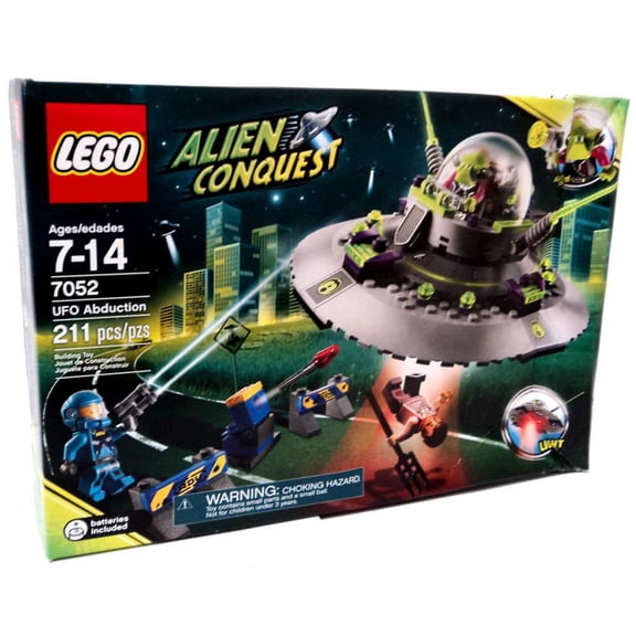 Pre-Owned Alien Conquest UFO Abduction Set LEGO 7052 [Damaged Package]