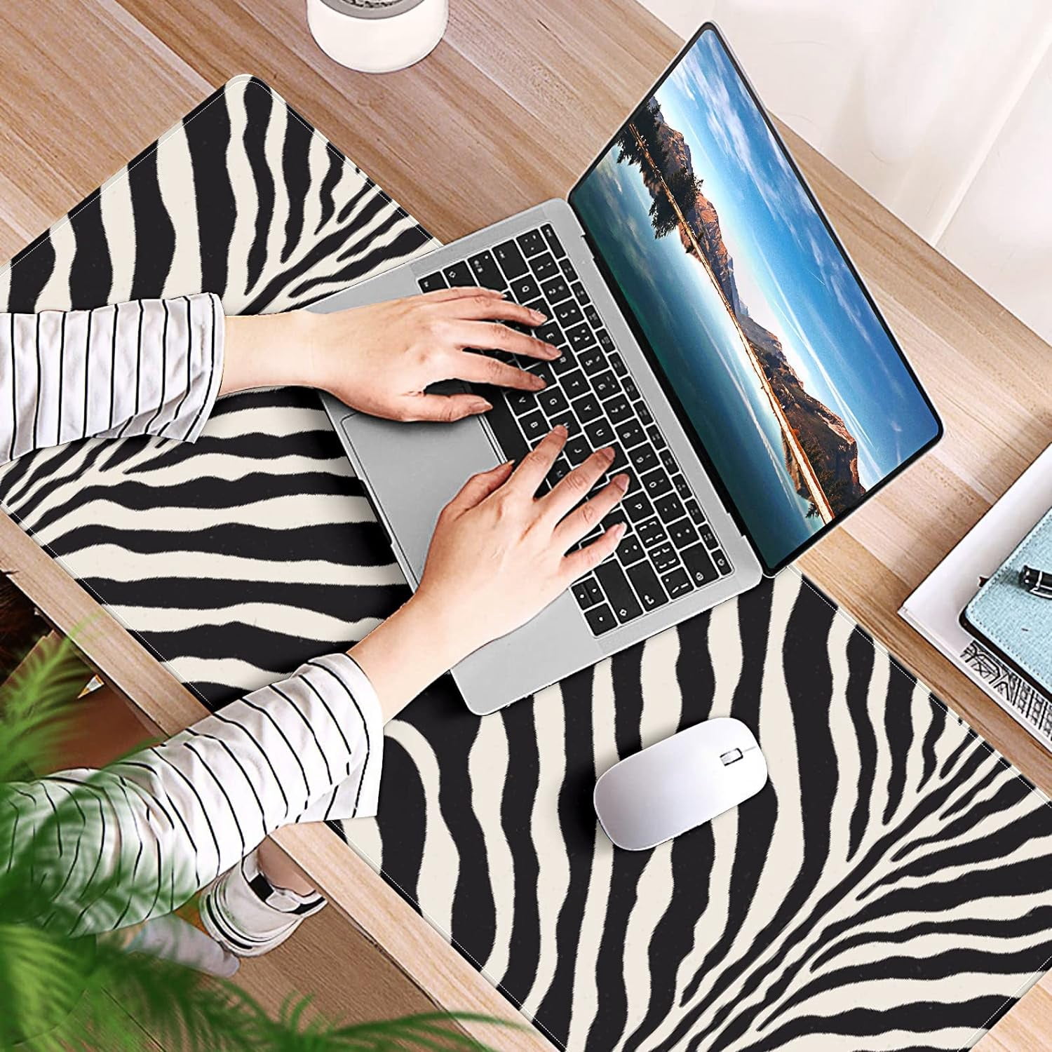 Black Zebra Print Desk Mat, Desk Accessory, Cute Workspace, Trendy Workspace, Trendy, 35.4x15.7in Large Gaming Mouse Pad, Cute Desk Topper, Pretty Desk Pad