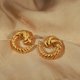 thumbnail image 3 of Pendientes roscados en forma de cuerno, pendientes de acero de titanio irregulares, modernos y versátiles, dorados, 3 of 5
