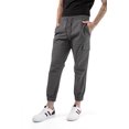 thumbnail image 1 of JOGGER COMFORT FIT, CON PRETINA ELÁSTICA CON JARETA PARA AJUSTAR, BOLSILLOS DE RIBETE EN LOS COSTADOS, BOLSILLO DE CARGO DEL LADO IZQUIERDO, Y  PUÑOS ELÁSTICOS., 1 of 4