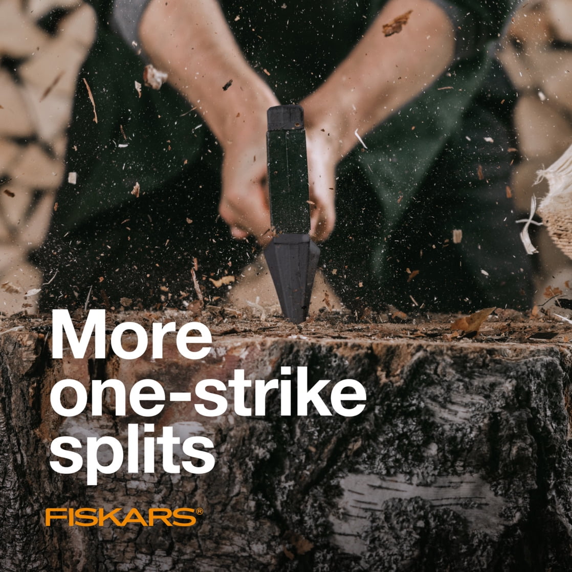 Fiskars Single Bit Super Splitting Axe with 36" Duraframe Handle and Sheath, Black