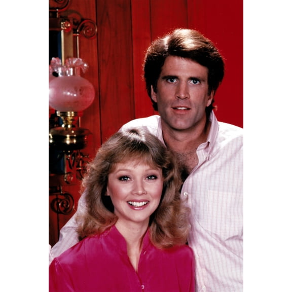 Cheers Poster sam and diane (61cm x 91cm) 16"x24" Poster Medium Art Poster 16x24 Square Adults Best Posters