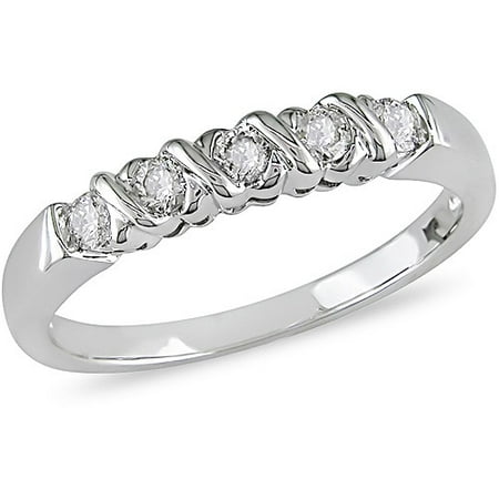 1/4 Carat T.W. Diamond Criss-Cross Anniversary Ring in 10kt White Gold
