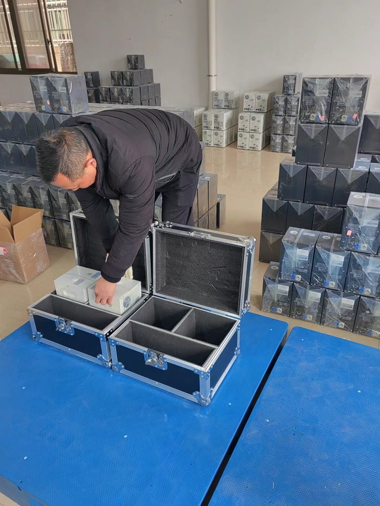 Jacmui Cold Spark Machines 2pcs with Flight Case, Wedding Show Fountain, Music Fireworks Sparkler, Concert, 750W Stage Effect