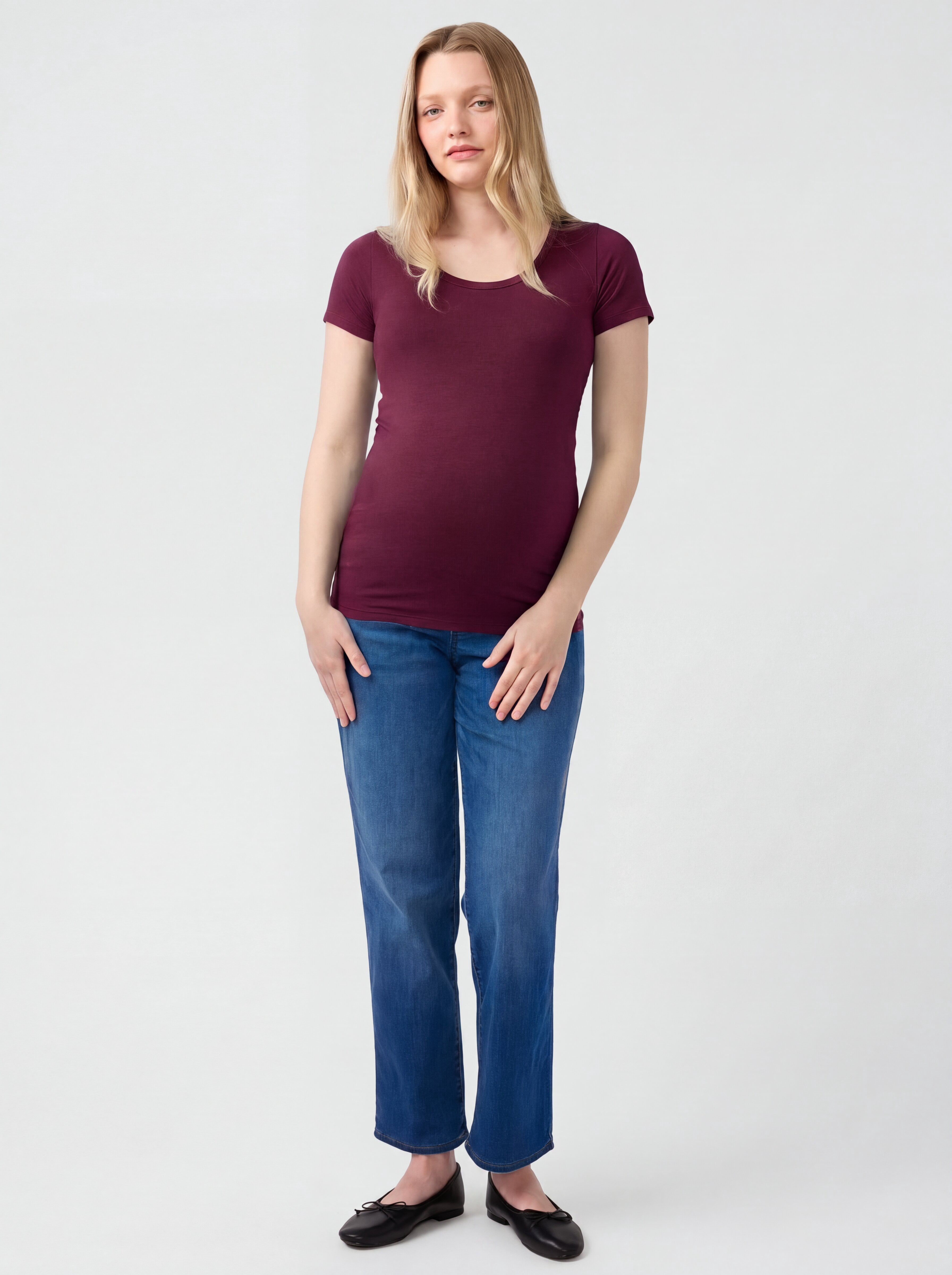 Ingrid & Isabel For Every Belly Women’s Maternity Fitted Scoop Tee, Sizes S-XXL