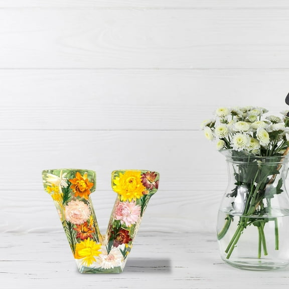 Hovmgk Flower Night Light, Resin Flower Letter LED Lamp, Home Décor with Soft Light for Bedroom, Living Room & Nursery, Perfect Gift for Birthdays, Housewarmings & Special Occasions