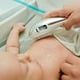 thumbnail image 5 of Cabezal de Ducha para Bañera de Bebé The First Years con Brazo Giratorio, 5 of 7