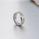 thumbnail image 4 of Anillo de acero de titanio de 8 mm, anillo tonto, anillo simple de bisel doble para hombre, anillo de seis colores, diseño simple para hombre, 4 of 5
