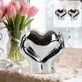 thumbnail image 1 of Juego de 2 adornos para San Valentín | Figuras de cerámica con forma de corazón | Acabado metálico dorado y plateado | Decoración romántica para escritorio, mueble de TV o estantería, ideal para, 1 of 6