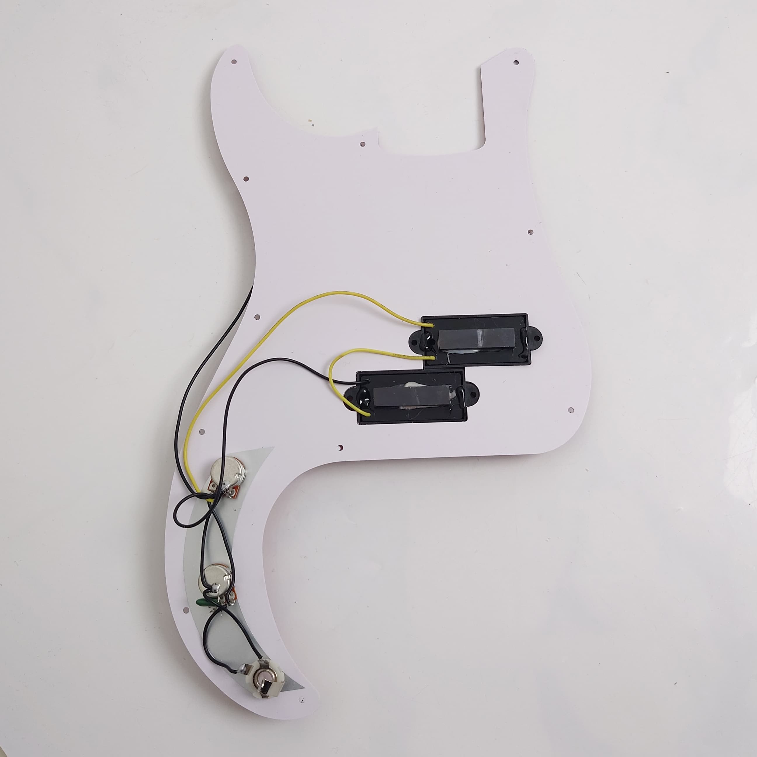 Prewired Loaded Pickguard, with Alnico 5 pickup for 4-Strings PB Bass