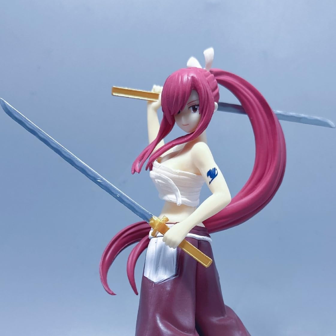 New Erza Figure, Fighting Erza Scarlet Anime Figures 17cm/6.7inch Handmade Cosplay PVC Statues Collectible Souvenirs for Anime Fans Gifts