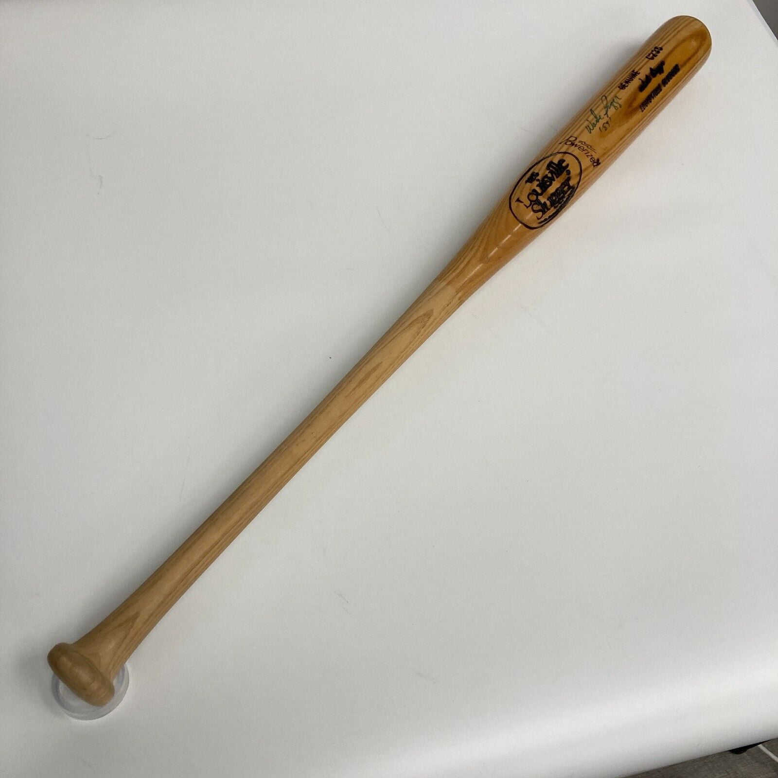 Wade Boggs Rookie Signed Louisville Slugger Game Issued Baseball Bat JSA COA