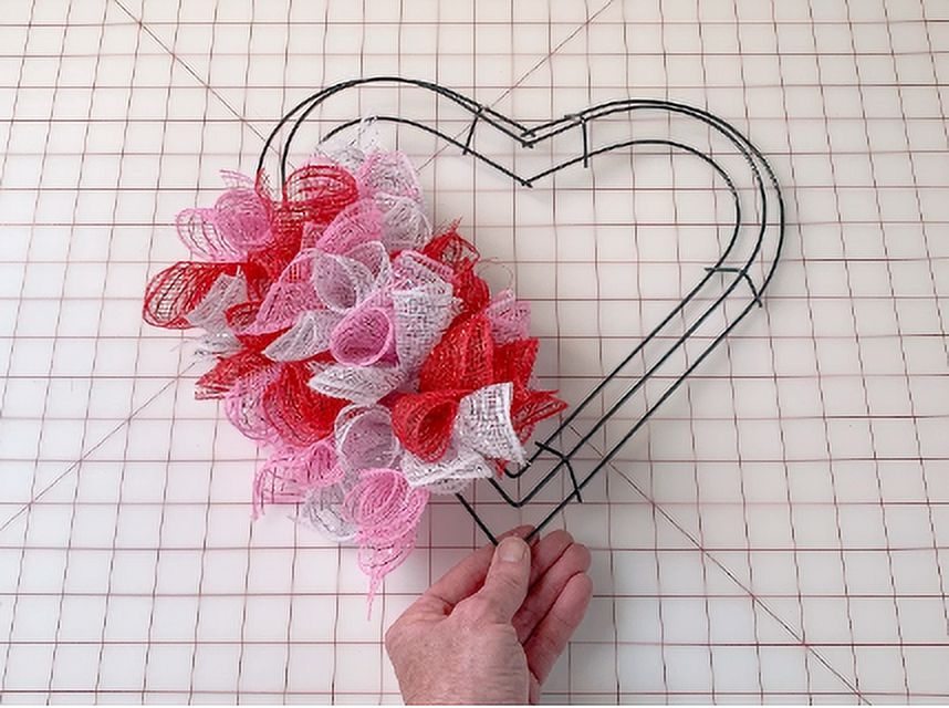 Set of 1- 'Heart-Shaped Wire Wreath (1) Frame ONLY Metal Valentine's Party  Decor Large Metal Heart Wreath Frame Heart Metal Wreath Frame 12x13 inches