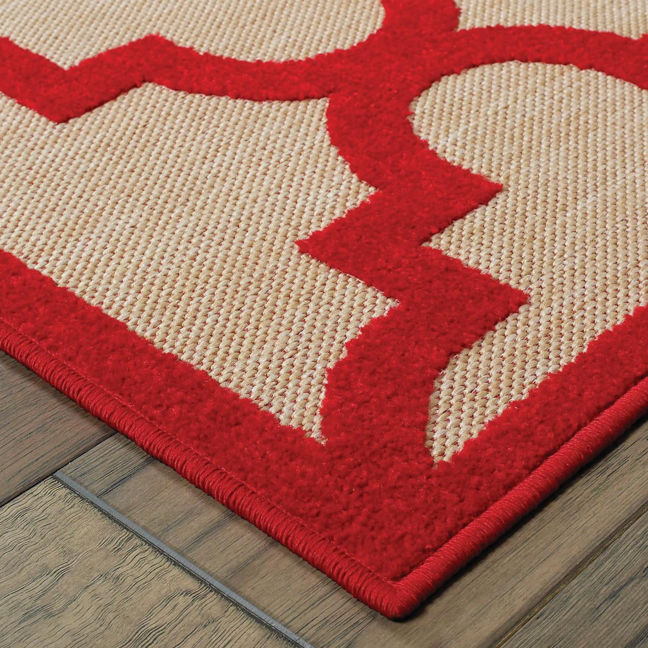 Avalon Home Catalina Scallop Lattice Indoor/Outdoor Mixed Pile Area Rug