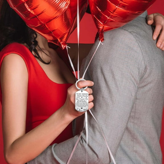 Tuvgenk Romantic Stainless Steel Couple Keychain, Personalized Engraved Gift for Valentine's Day & Anniversary for Him & Her