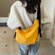 thumbnail image 3 of Bolso Bandolera Nailon Mensajero Gran Capacidad para Viajes Al Aire Libre, 3 of 6