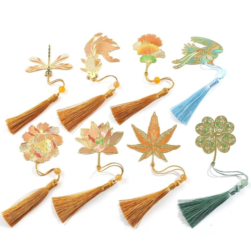 CEORPER 4Pcs Hollow Leaves Engraved Bookmarks Novel Fiction Page Marker with Tassels