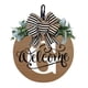 thumbnail image 1 of Ionze - Corona para puerta de entrada, decoración para todo el año (2024), letrero de bienvenida, 26 letras, para exteriores, para colgar en la puerta de entrada, corona de madera, accesorios para el, 1 of 8