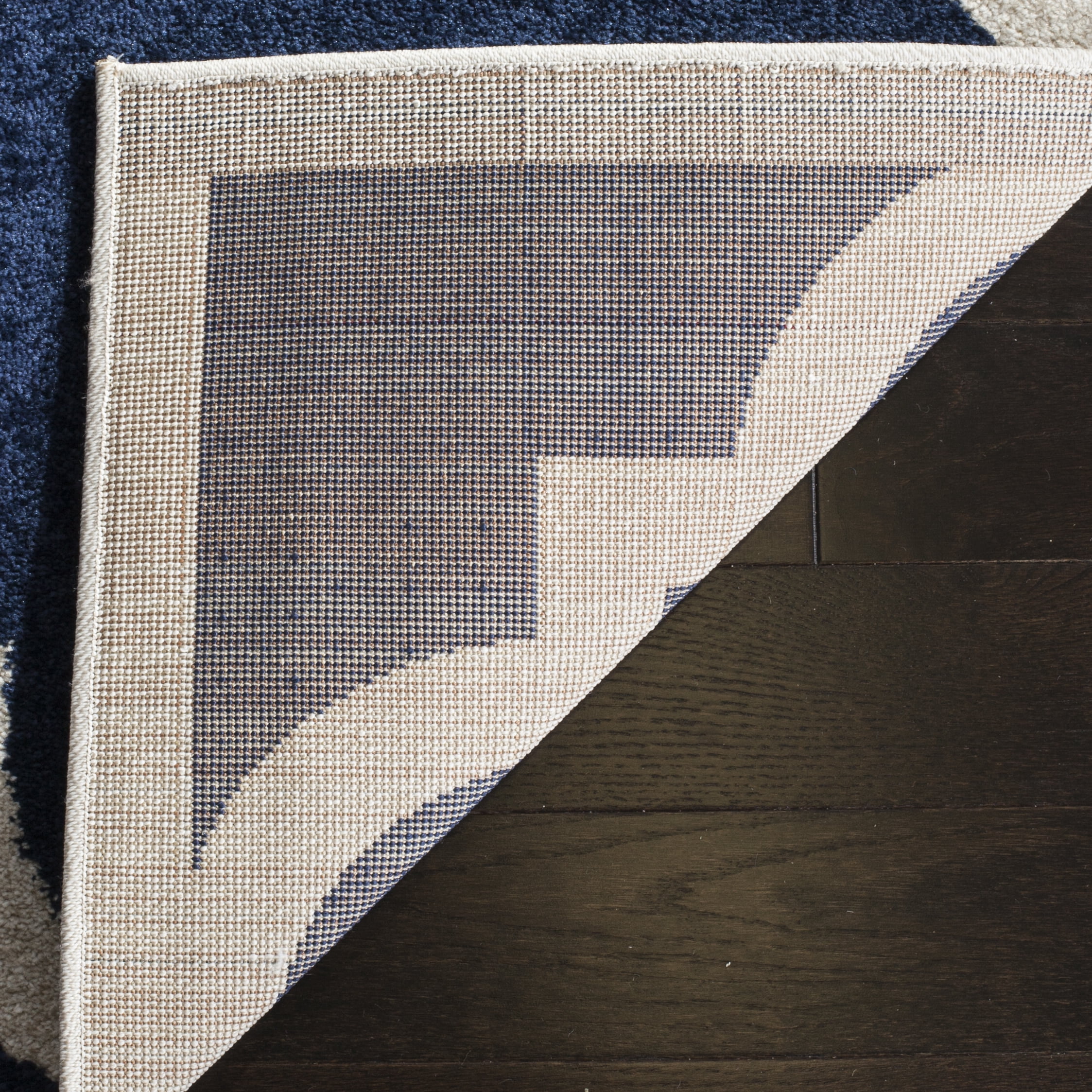 Safavieh Amherst Willmer Geometric Area Rug, Navy/Beige, 4' x 6'