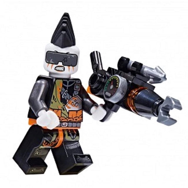 LEGO Ninjago Jet Jack Minifigure Foil Pack Set 891840 - Dragon Hunter, a 5 cm tall collectible figure with painted armor, goggles, and a spiked helmet. The minifigure includes a jetpack-style weapon with intricate details and is compatible with standard LEGO sets, ideal for Ninjago fans.