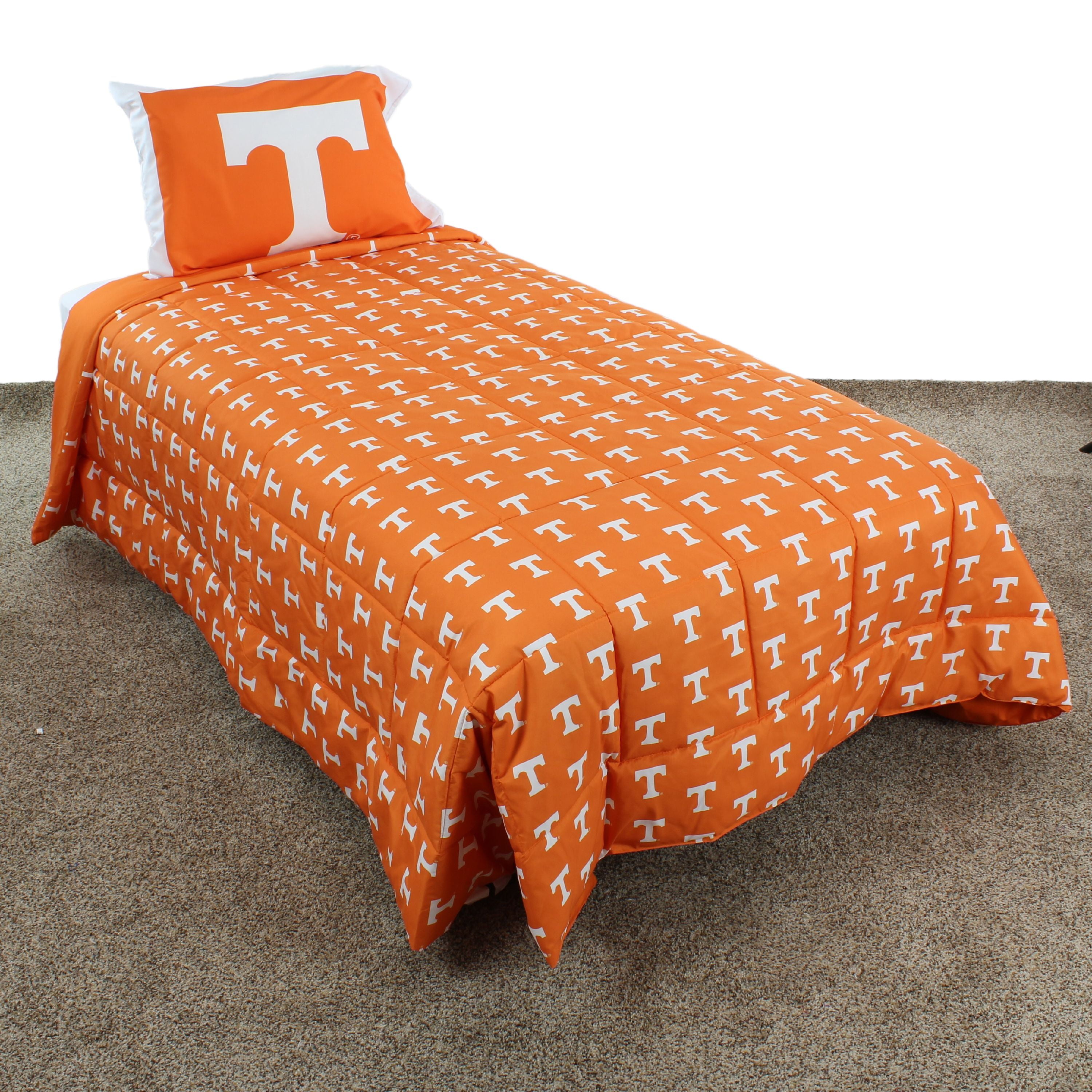Tennessee Volunteers 3 Pc Reversible Polyester Comforter Set, 1 Comforter, 2 Shams, Full