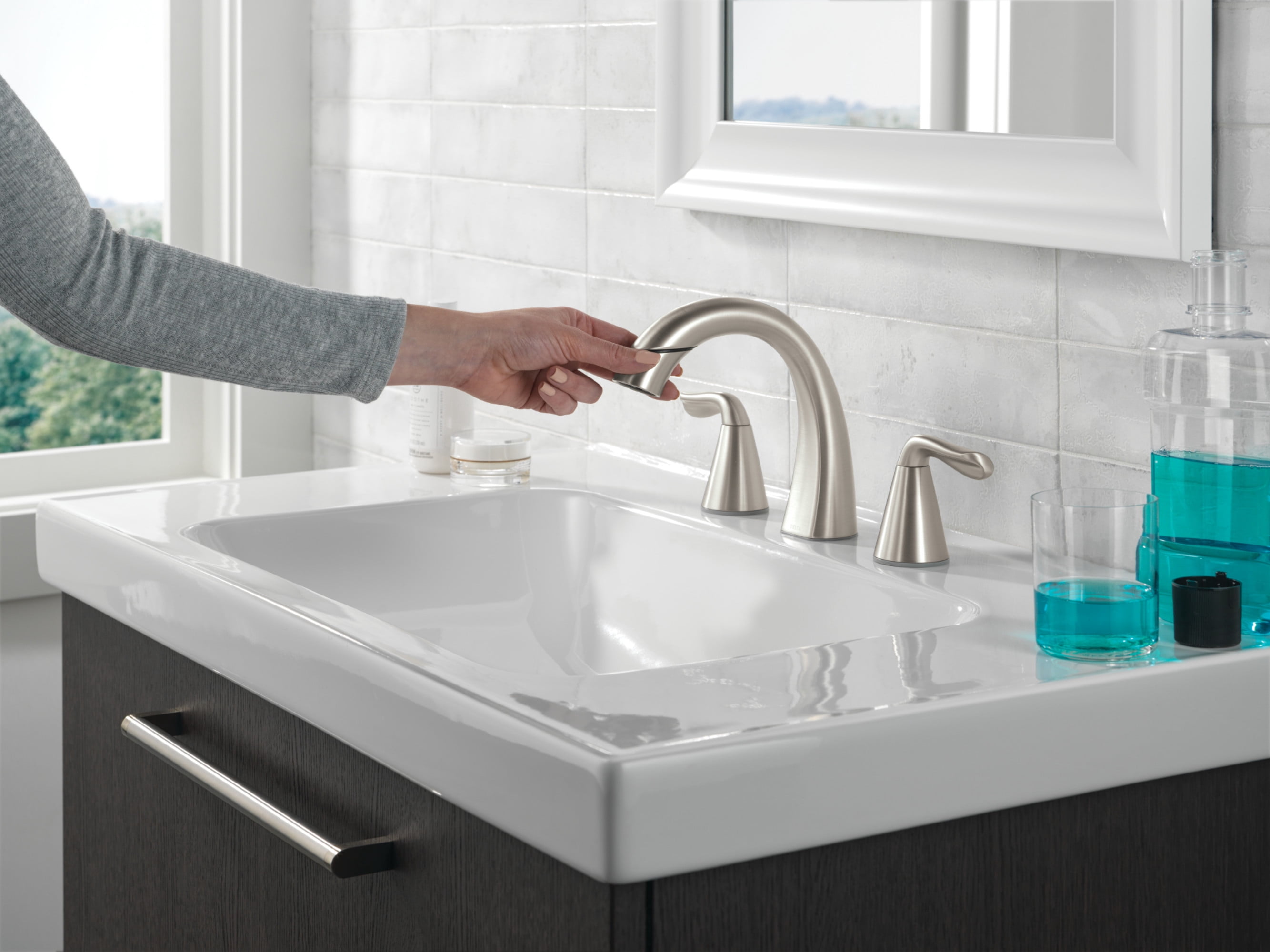 Delta 35840LF-PD Arvo 1.2 GPM Widespread Bathroom Faucet - Chrome