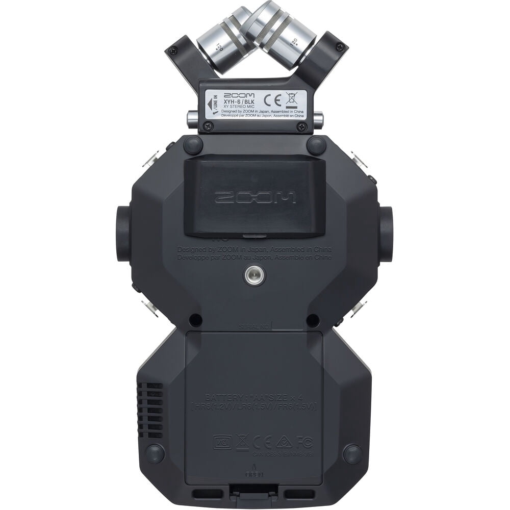 Zoom H8 12-Track Portable Recorder Pro Bundle