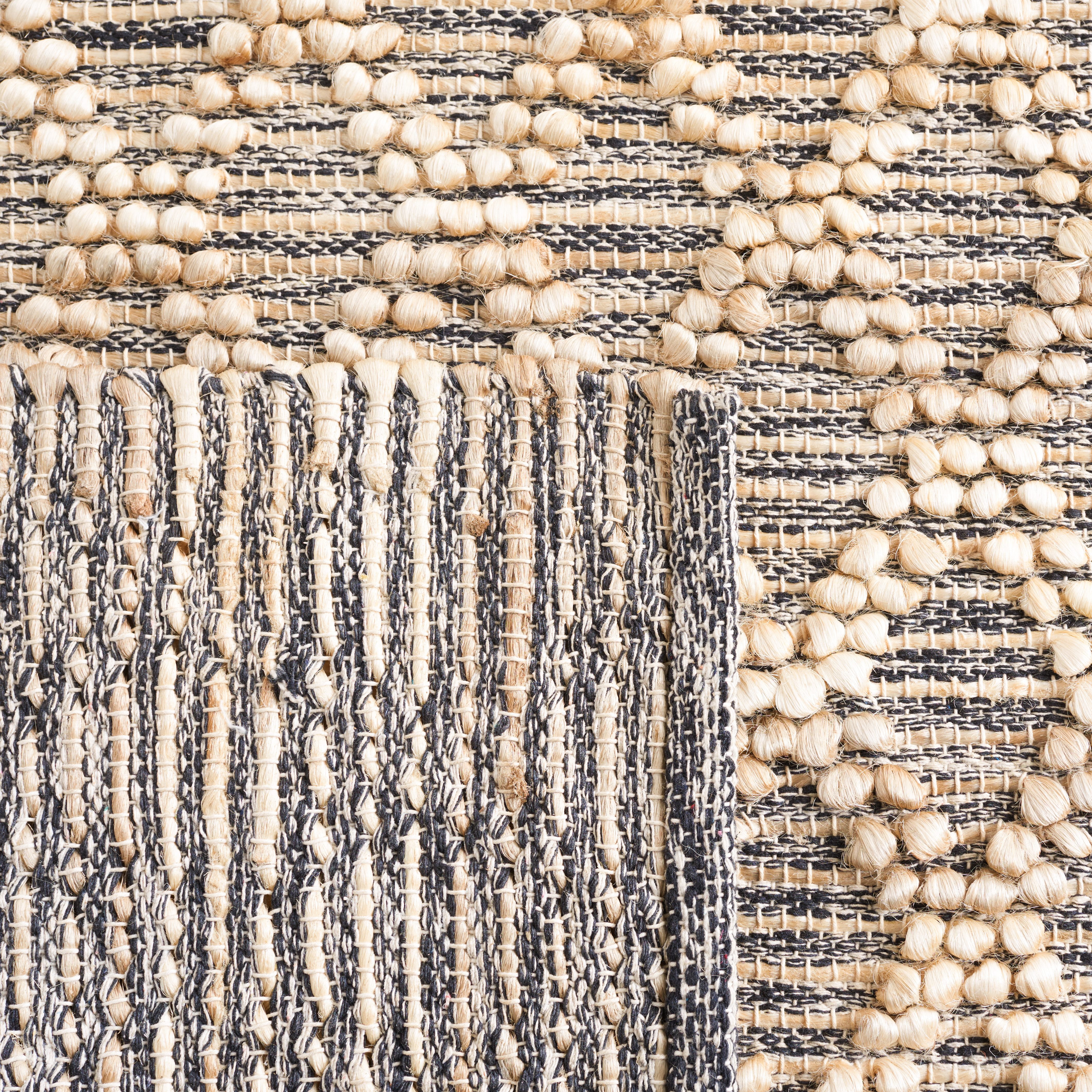SAFAVIEH Natural Fiber Jeana Geometric Area Rug, Natural/Black, 3' x 5'
