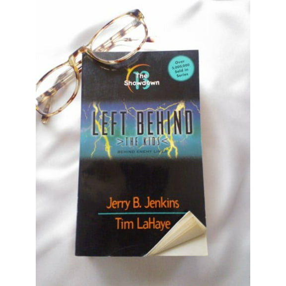Pre-Owned The Showdown (Left Behind: The Kids #13) (Unknown) 084234294X 9780842342940