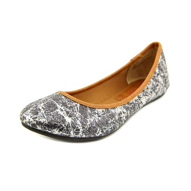 american rag flat shoes