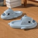 thumbnail image 4 of Zapatillas de verano de tiburón para mujer, zapatos antideslizantes de EVA, de Color sólido, para parejas de padres, para interior y exterior, divertidos, 4 of 4