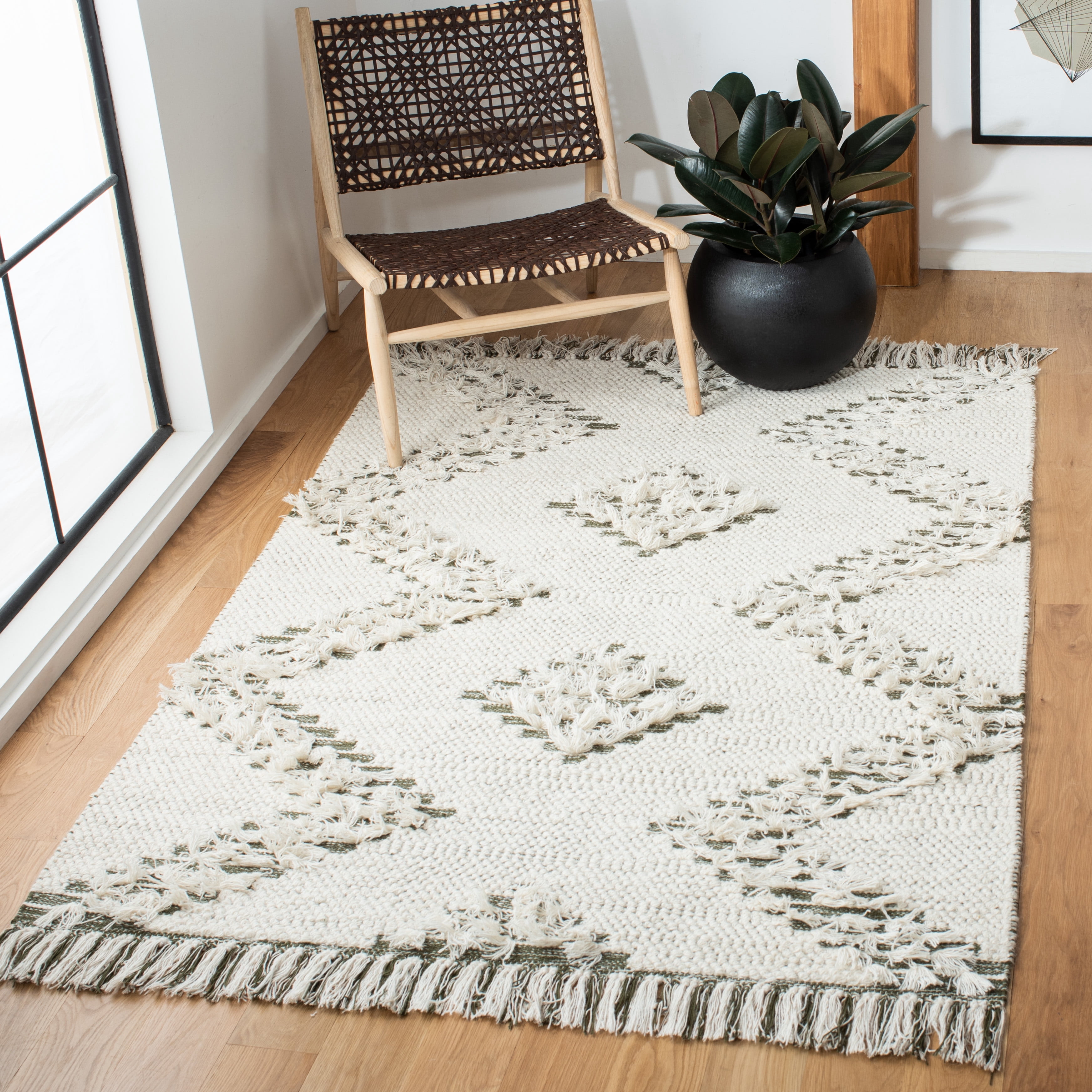 SAFAVIEH Vermont Winthrop Chevron Area Rug, Ivory/Green, 4' x 6'