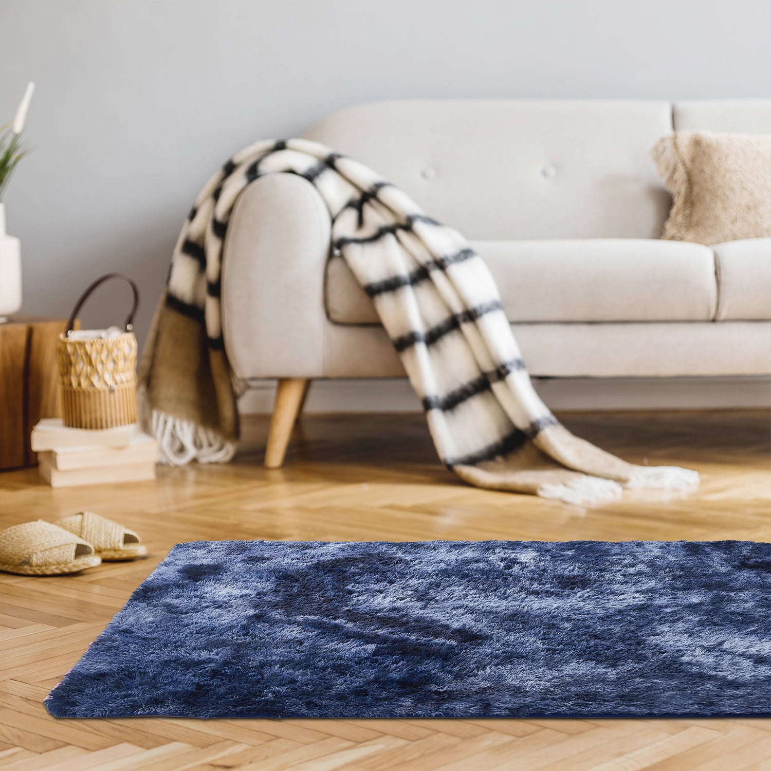 MerryHome Soft Plush Faux Fur Area Rug 4x6 Feet, Luxury Rectangular Fuzzy Carpet, Navy