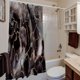 thumbnail image 2 of Cortinas de ducha de mármol NEWSUYAA, cortina de ducha de mármol negro, morado y azul, líneas abstractas grises doradas agrietadas, decoración moderna para baño, cortinas de baño impermeables con, 2 of 7
