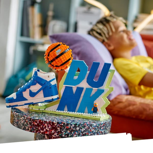 LEGO Nike Dunk Sneaker Building Set 43008 – Collectible Basketball