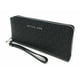 thumbnail image 2 of Cartera de pulsera Michael Kors Jet Set para mujer, piel, color negro, 2 of 5