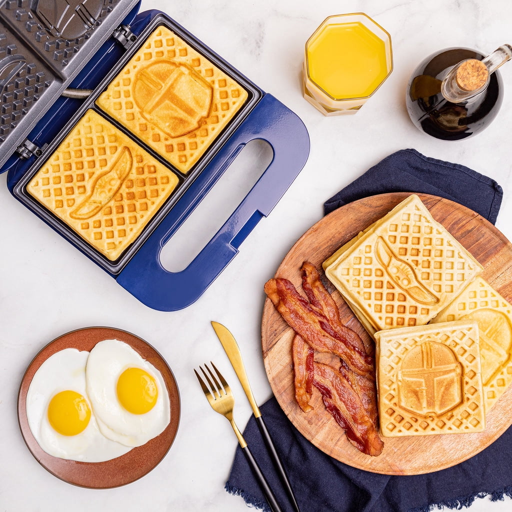 Uncanny Brands Star Wars The Mandalorian Grogu Square Waffle Maker