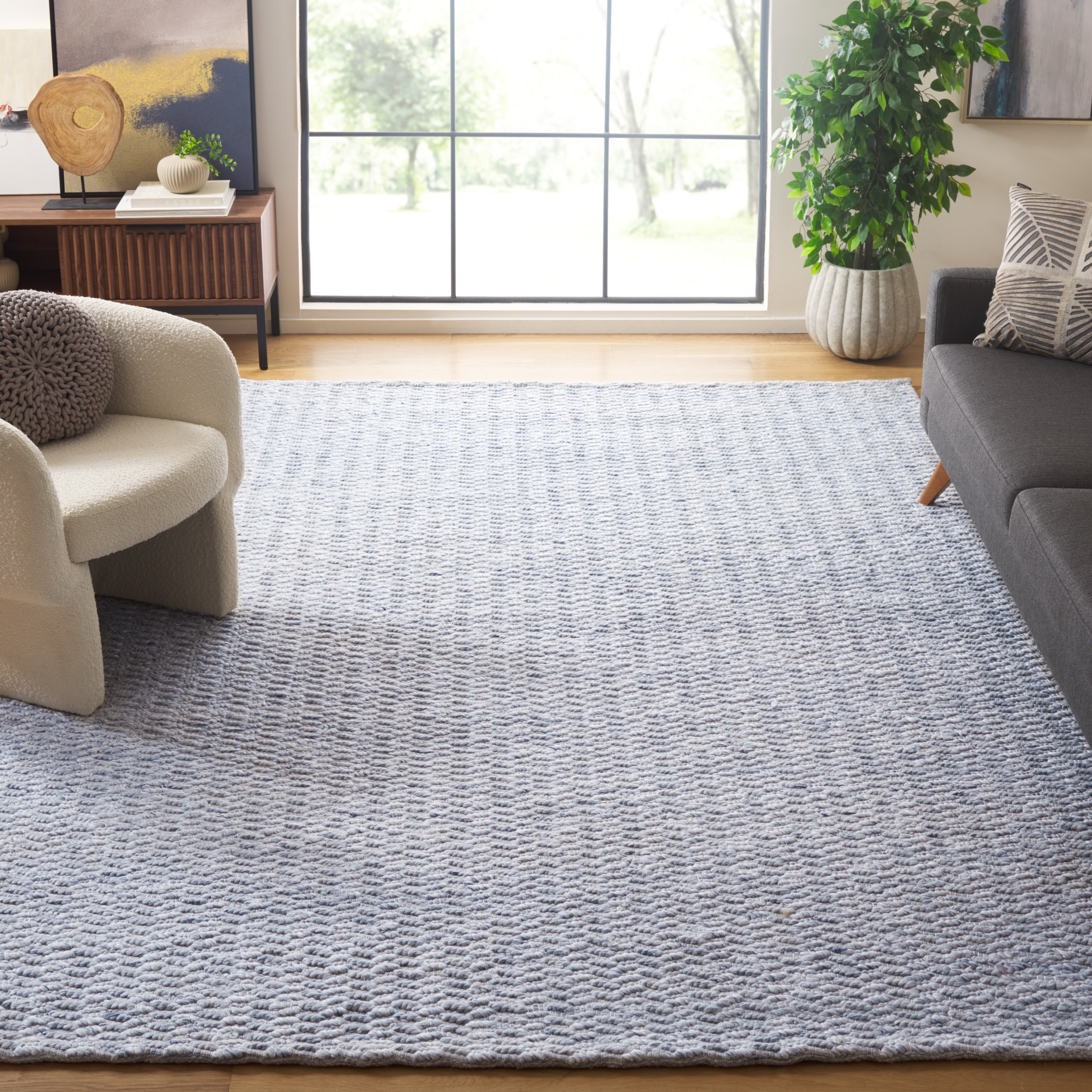 SAFAVIEH Natura Thaddeus Solid Area Rug, Grey/Black, 6' x 9'