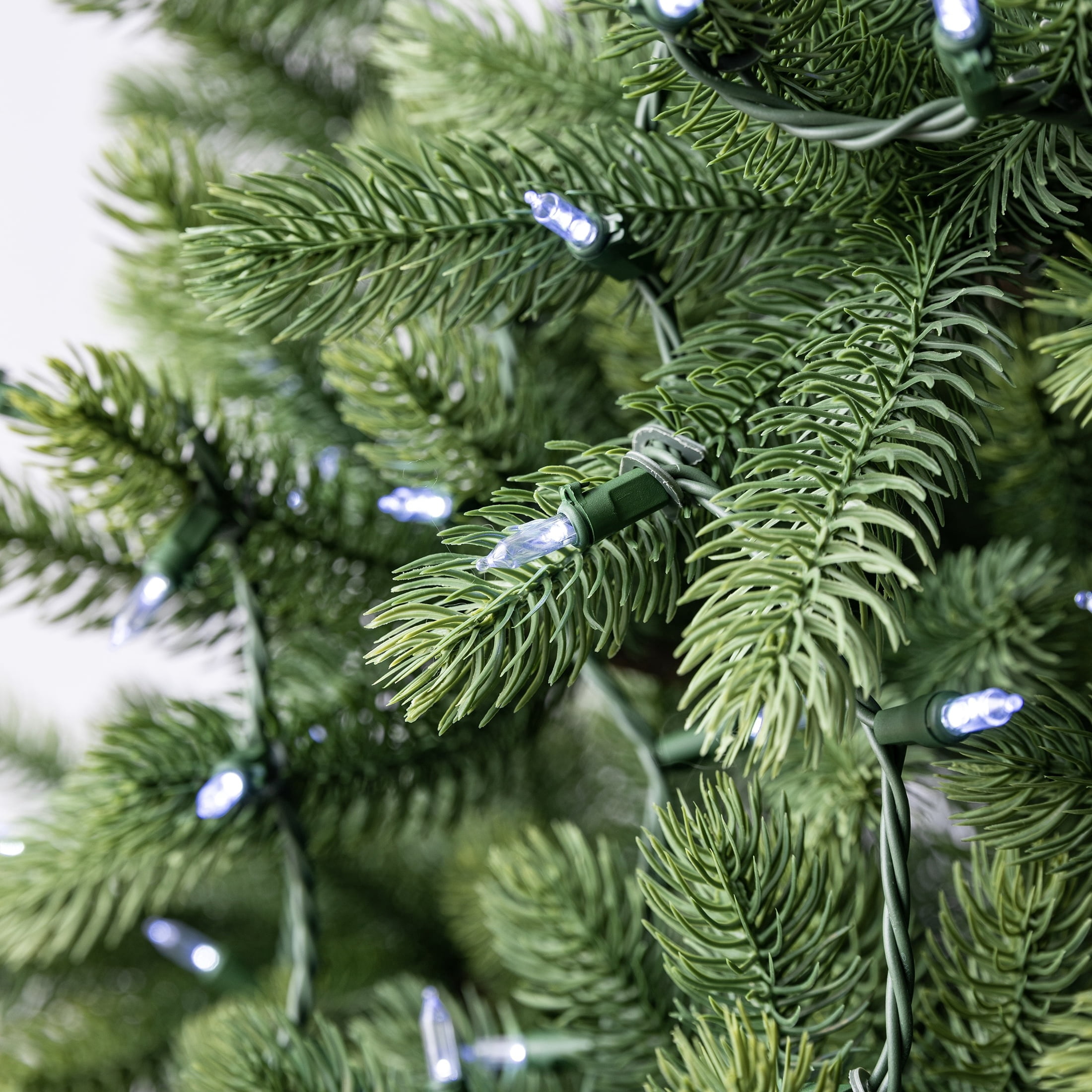 Indoor/Outdoor 50-Count LED Mini Christmas String Lights, Cool White, Green Wire, 10.2', by Holiday Time