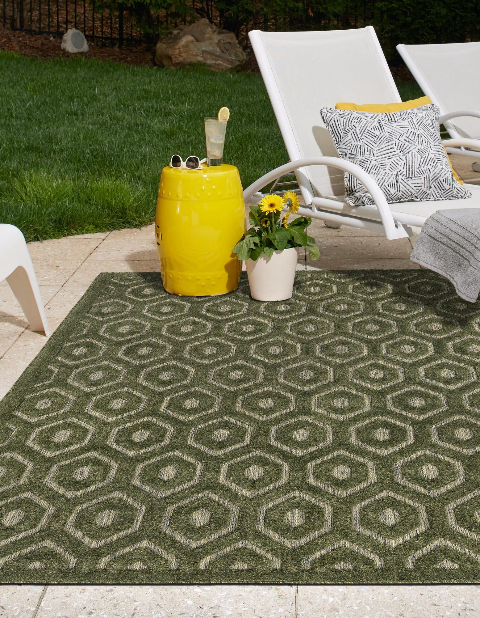Unique Loom Outdoor Trellis Textured Collection Area Rug - Spatial (2' x 3' Rectangle Green)